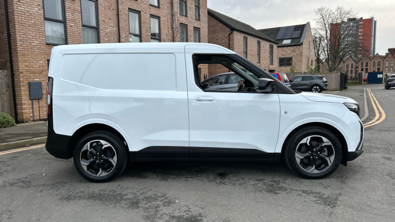 Ford Transit Courier E-Transit Courier 100kW 43kWh Limited Van Auto